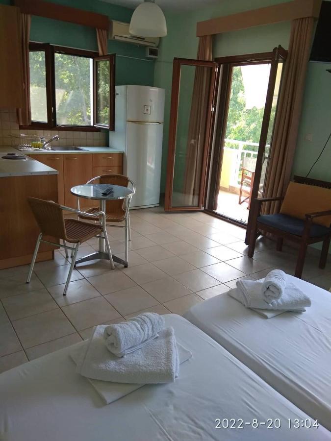 Roula Rooms Стратонион Экстерьер фото