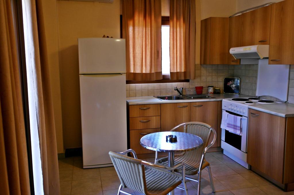 Roula Rooms Стратонион Экстерьер фото
