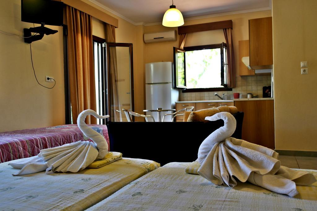 Roula Rooms Стратонион Экстерьер фото